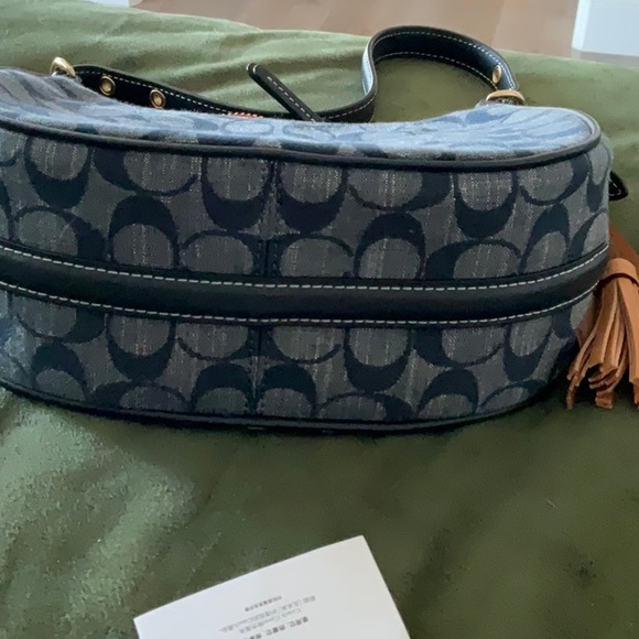 Coach Denim Kleo Hobo Chambray EUC💙💙💙💙💙❤️ - Picture 3 of 7